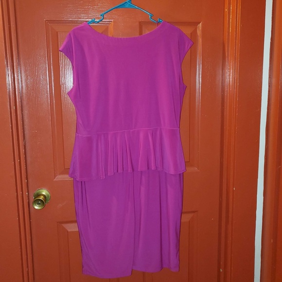 Ronni Nicole Fuschia Peplum Dress - Picture 4 of 6